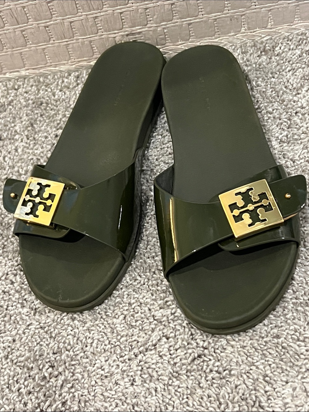Tory Burch Olive Green Gold Logo Buckle Slide Sandals Size 8